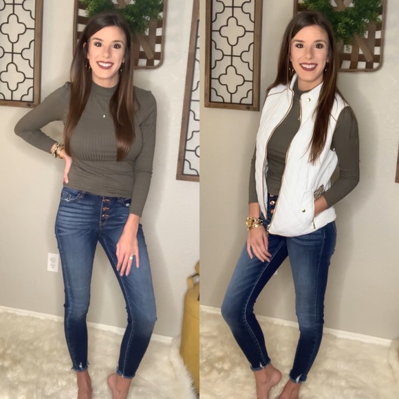 ‼️RESTOCK‼️Dark Wash Kancan Skinnies - Picture 4 of 4